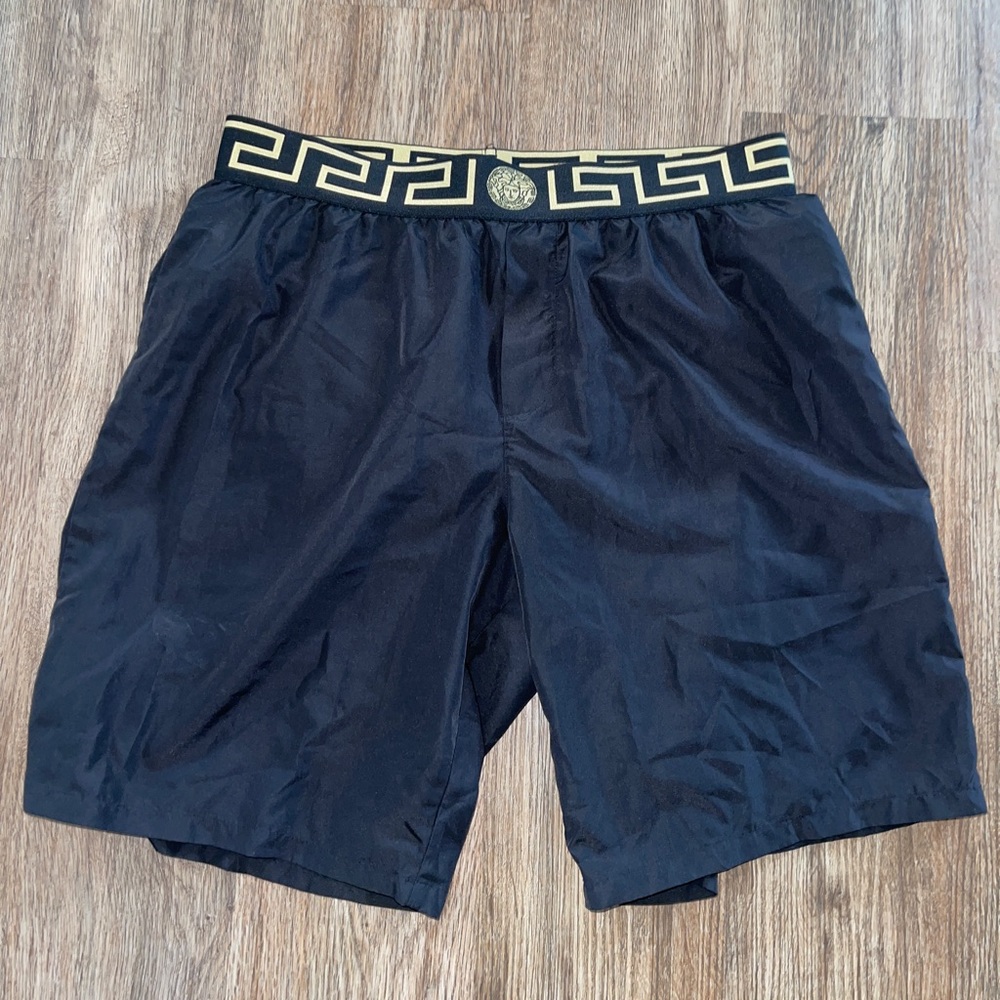 Authentic Versace Black & Gold Men’s Swim Trunks Size 6 (Medium)